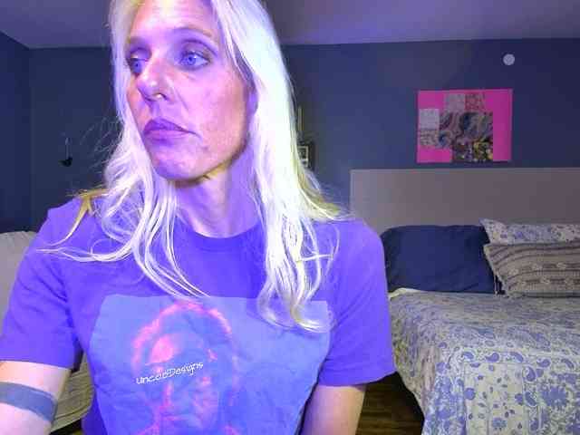 mylfGlama webcam