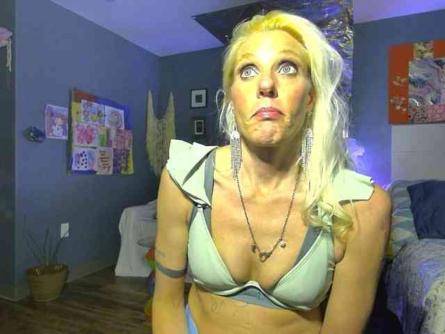 mylfGlama webcam