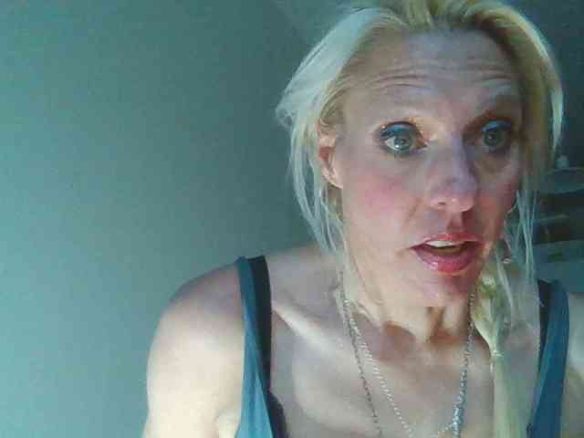 mylfGlama webcam