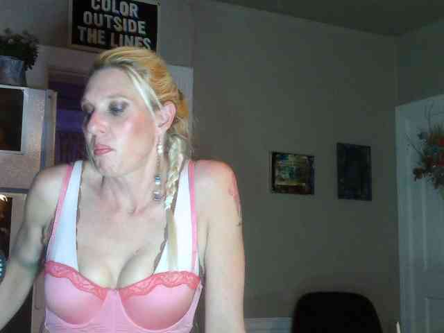mylfGlama webcam