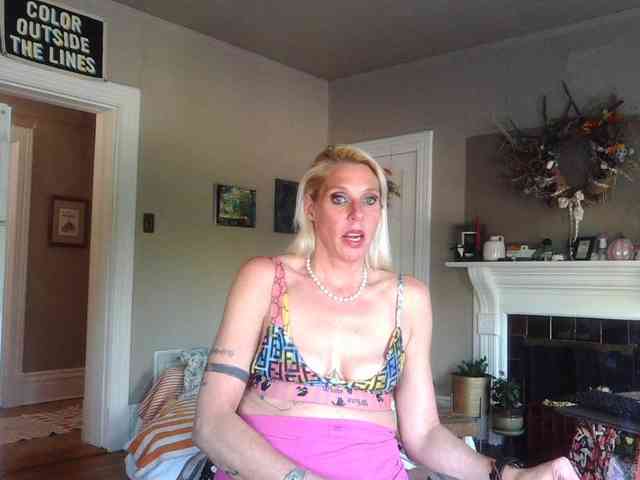 mylfGlama webcam