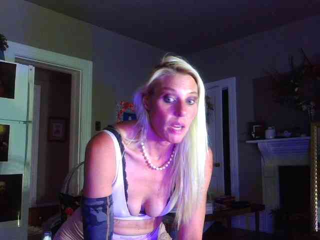 mylfGlama webcam