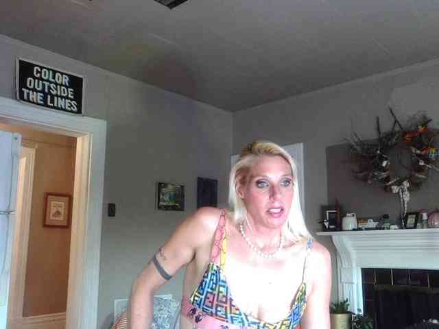 mylfGlama webcam