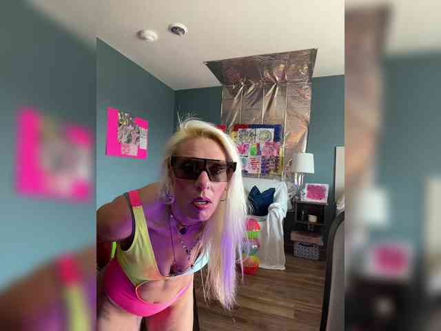 mylfGlama webcam