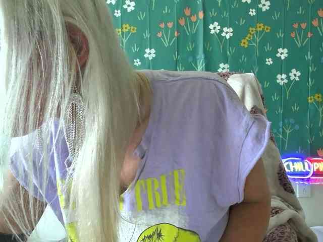 mylfGlama webcam