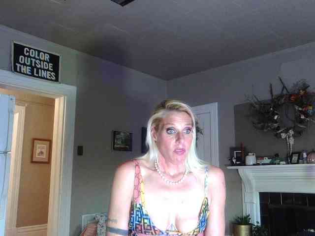 mylfGlama webcam