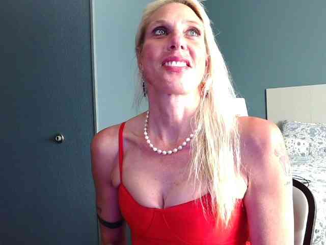 mylfGlama webcam