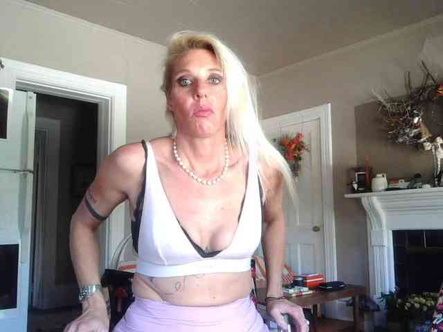 mylfGlama webcam