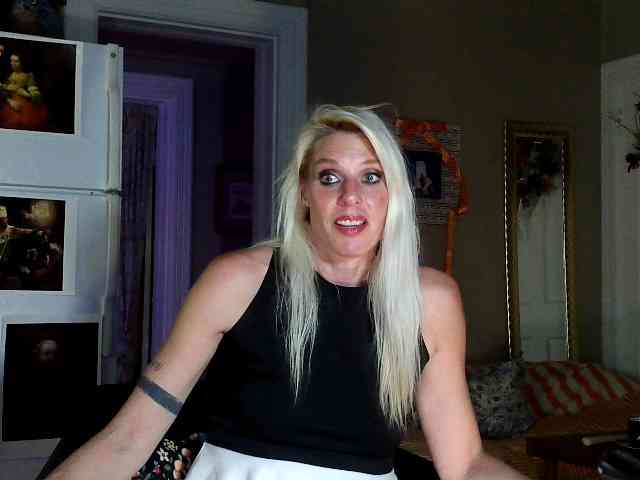 mylfGlama webcam