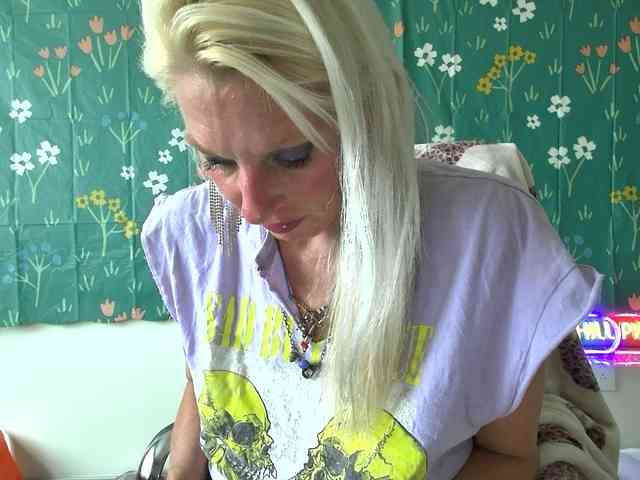 mylfGlama webcam