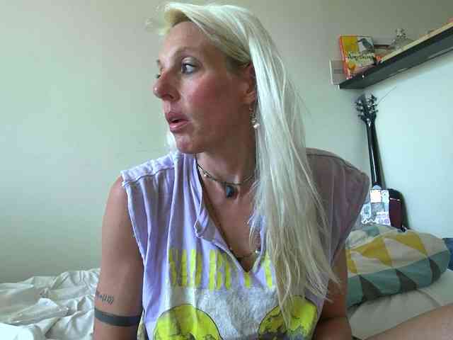 mylfGlama webcam