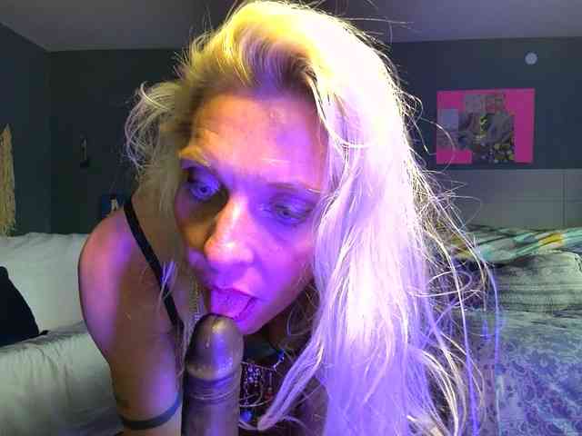mylfGlama webcam