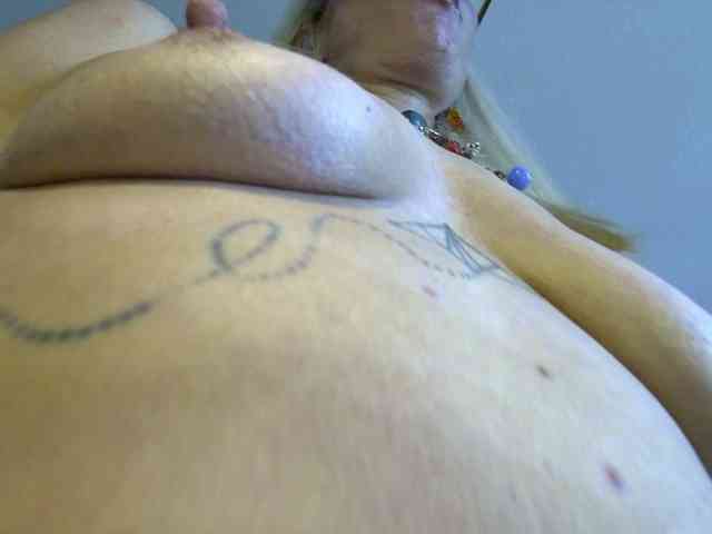 mylfGlama webcam