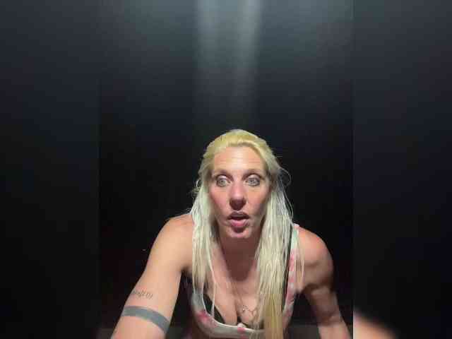 mylfGlama webcam