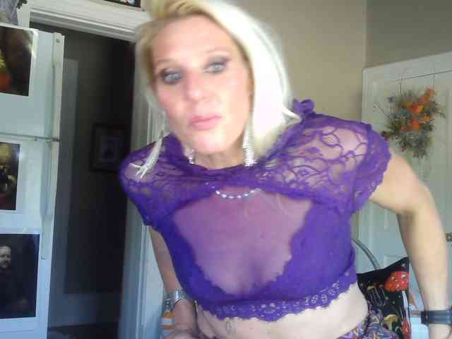 mylfGlama webcam