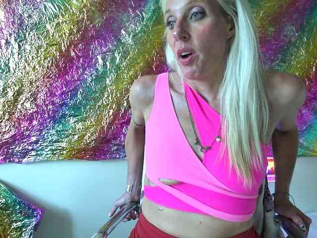 mylfGlama webcam