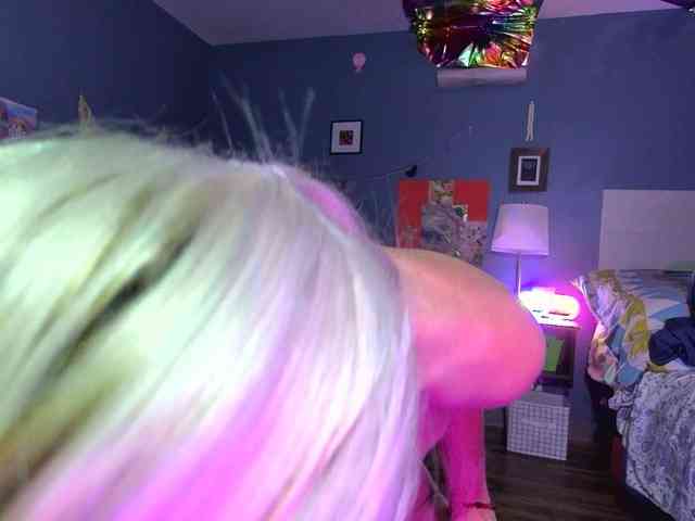 mylfGlama webcam