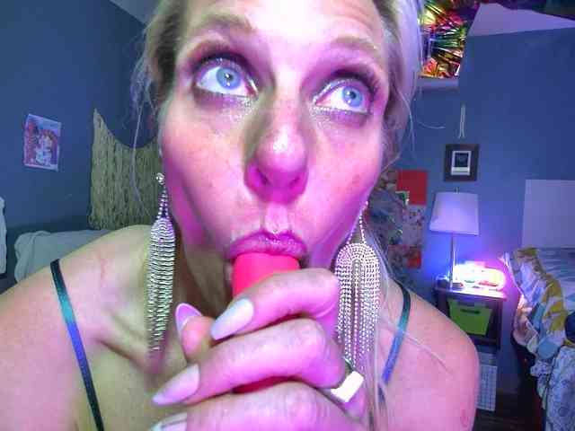 mylfGlama webcam