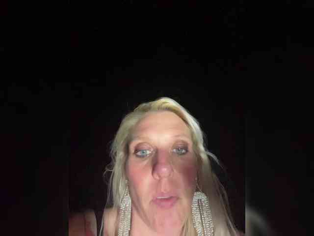 mylfGlama webcam