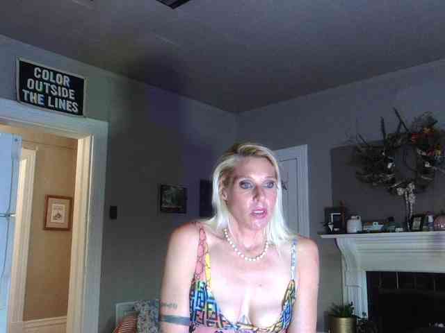 mylfGlama webcam