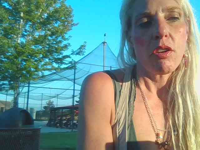 mylfGlama webcam