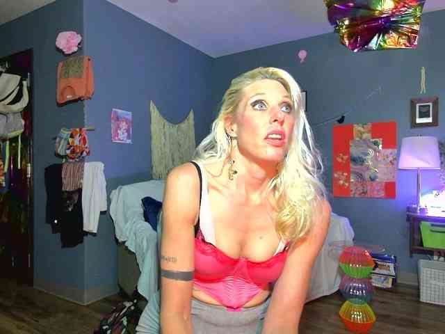 mylfGlama webcam