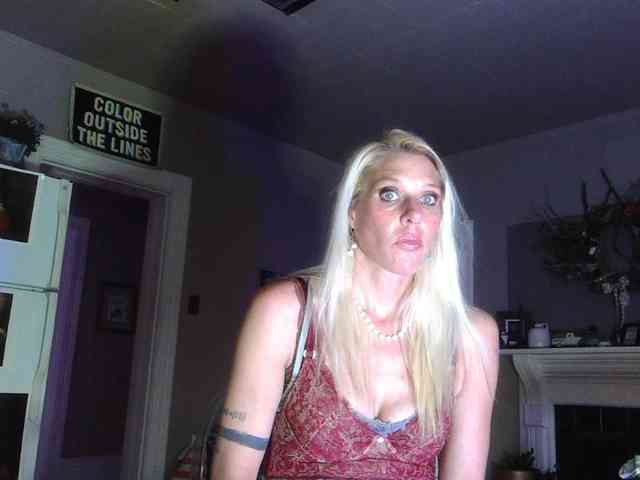mylfGlama webcam