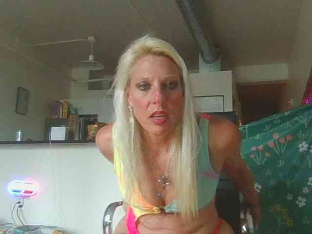 mylfGlama webcam