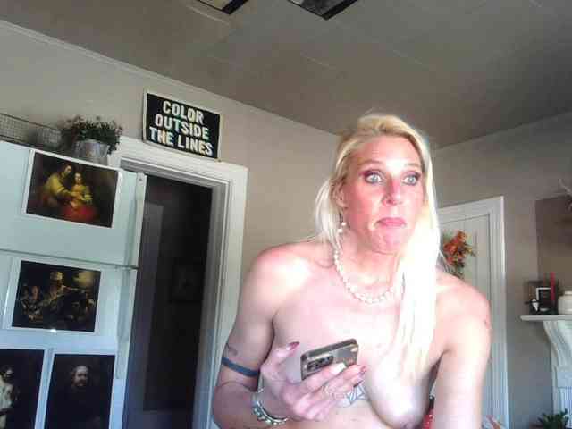 mylfGlama webcam