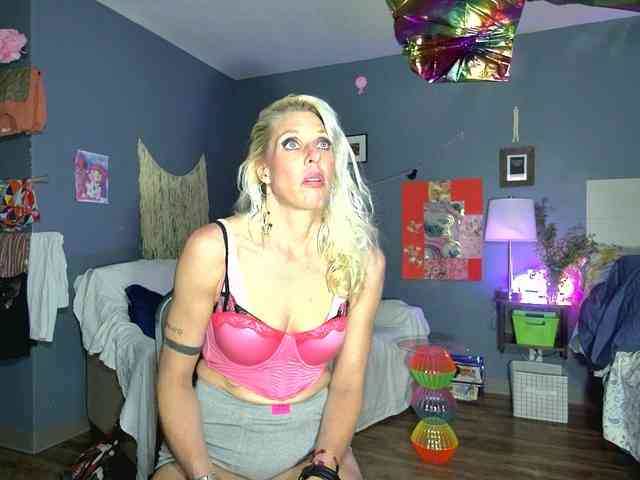 mylfGlama webcam