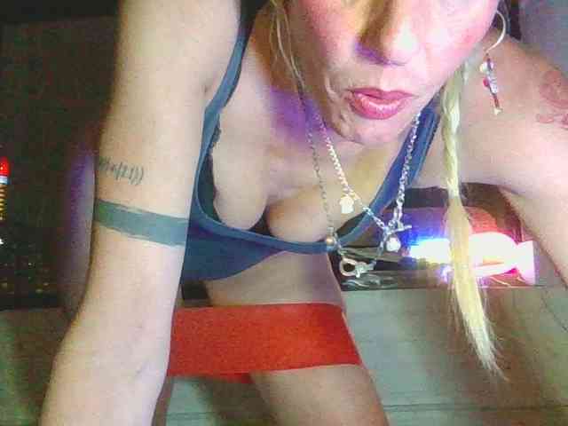 mylfGlama webcam