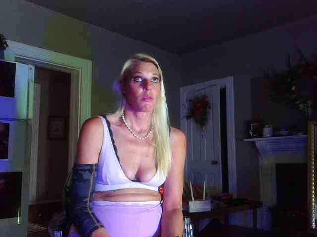 mylfGlama webcam