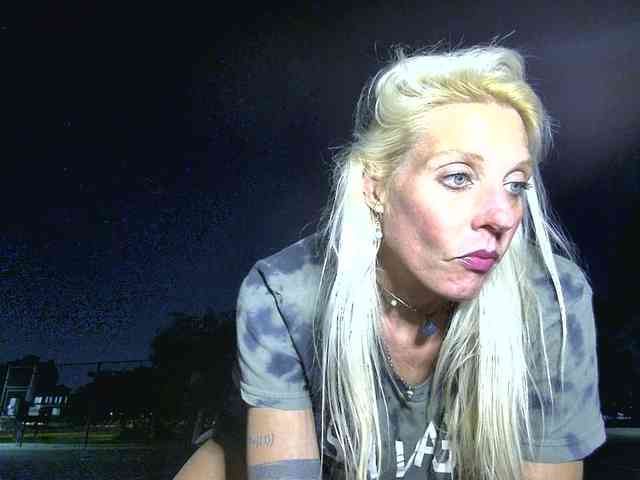 mylfGlama webcam