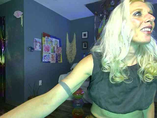 mylfGlama webcam