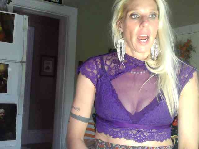 mylfGlama webcam