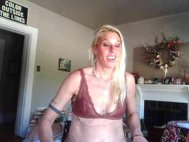 mylfGlama webcam