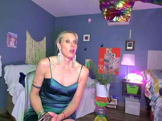 mylfGlama webcam