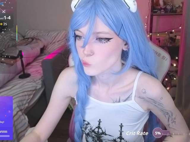 crispy-tati-'s BongaCams show and profile