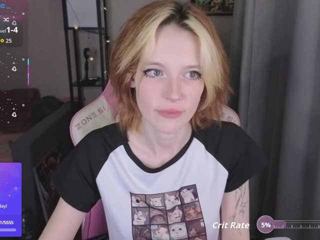 crispy-tati-'s BongaCams show and profile