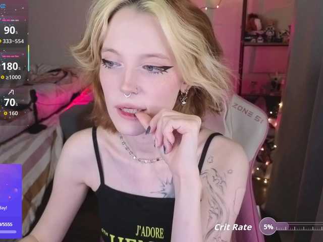 crispy-tati-'s BongaCams show and profile