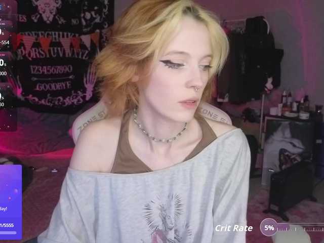 crispy-tati-'s BongaCams show and profile