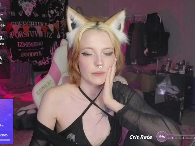 crispy-tati-'s BongaCams show and profile