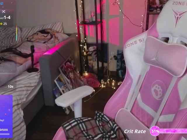 crispy-tati- Live Webcam on BongaCams