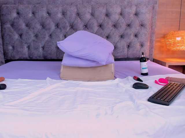 victoria-01's BongaCams show and profile