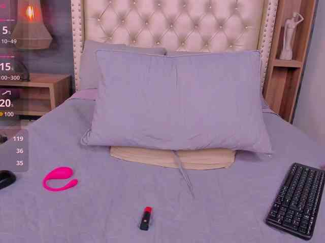 victoria-01 Live Webcam on BongaCams