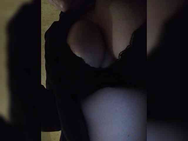 EveHugs webcam