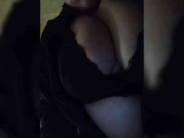 EveHugs webcam