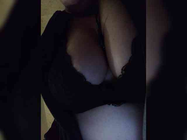 EveHugs webcam
