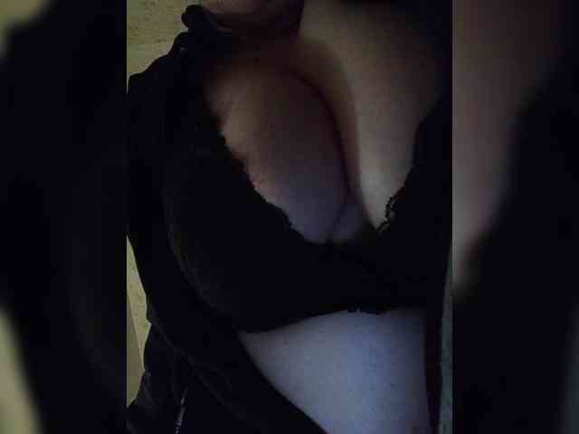 EveHugs webcam