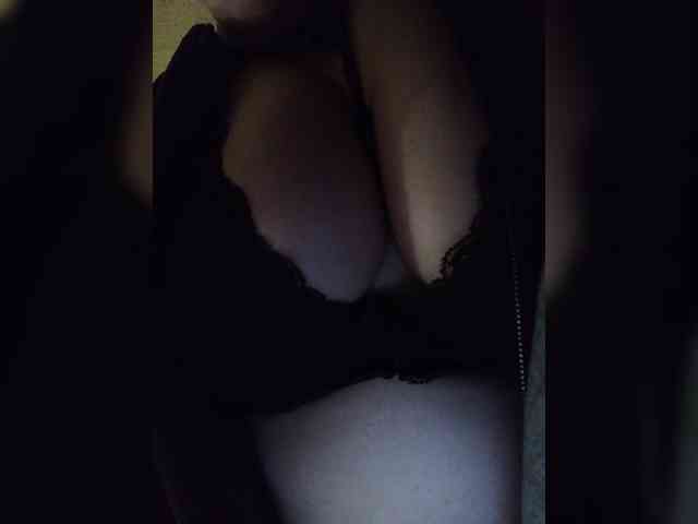 EveHugs webcam